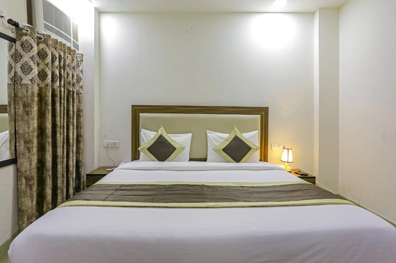 Fabhotel White House Bnb - Nr Yashobhoomi Convention Centre Delhi  Luaran gambar
