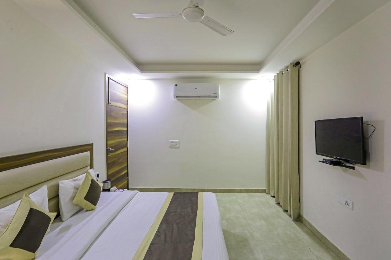 Fabhotel White House Bnb - Nr Yashobhoomi Convention Centre Delhi  Luaran gambar